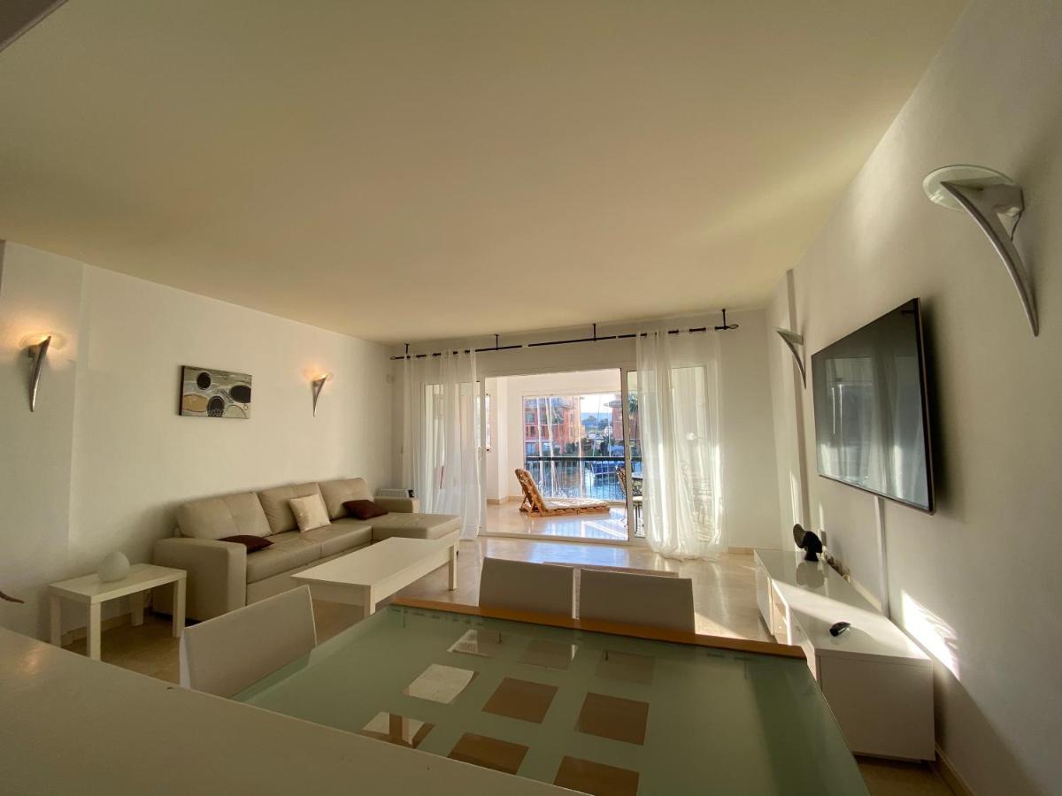 Apartamento con piscina ,playa con vistas panorámicas en la Marina de Sotogrande San Roque  Esterno foto