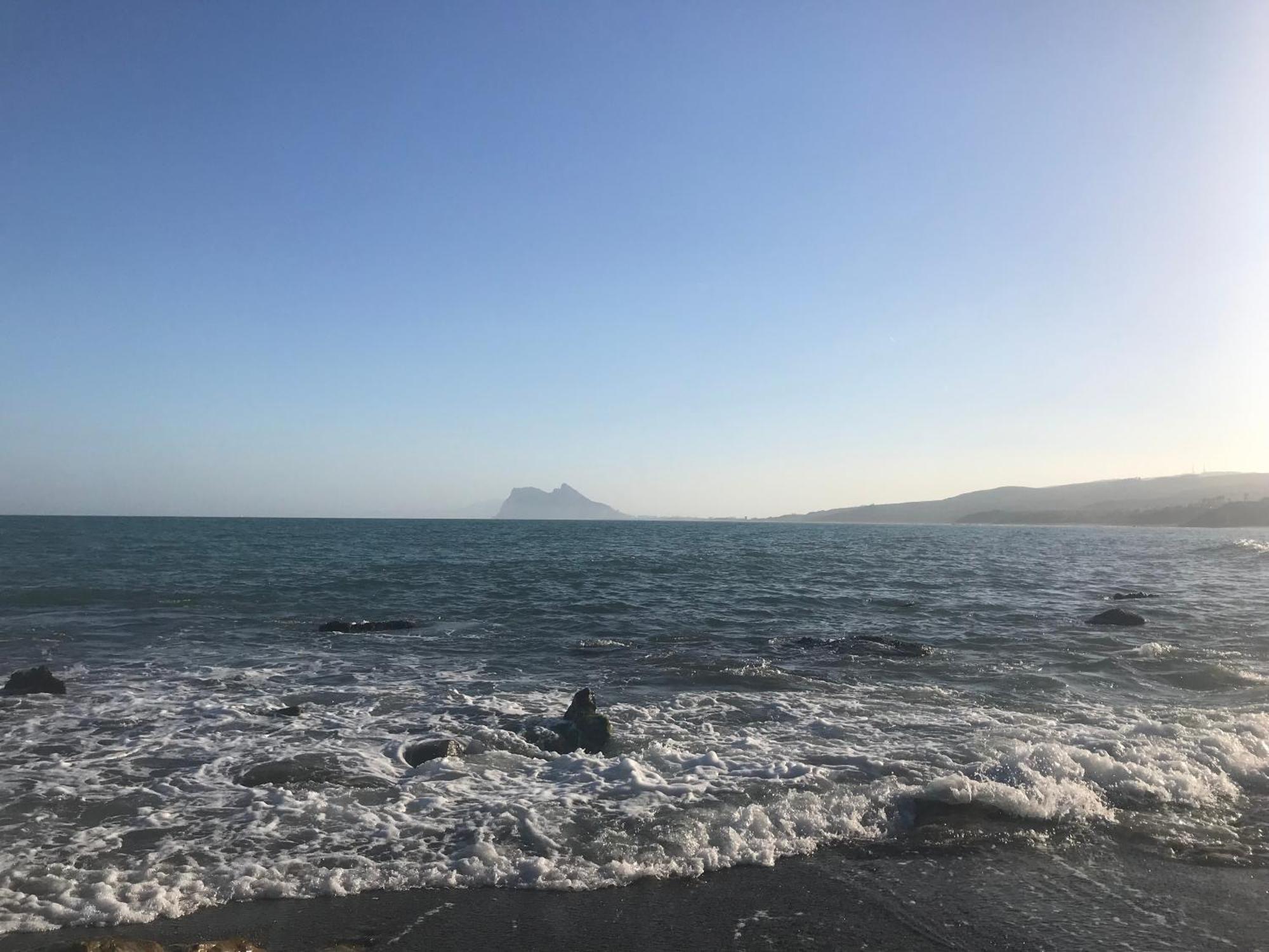 Apartamento con piscina ,playa con vistas panorámicas en la Marina de Sotogrande San Roque  Esterno foto